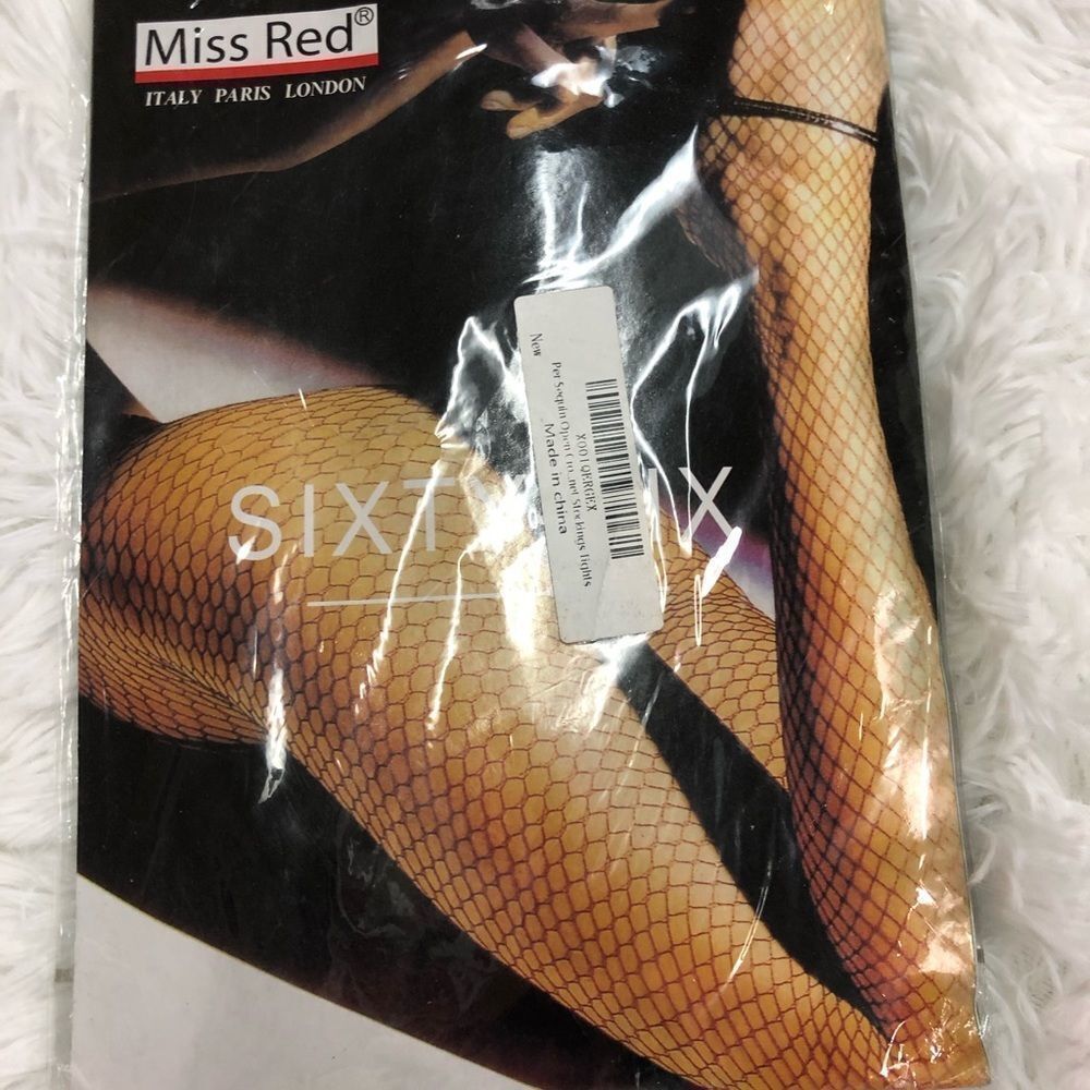 ❤️Miss Red Sequin Fishnet Stockings NWT Size small